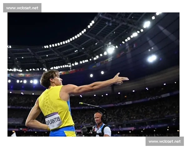 光影里的体育瞬间：荣耀与坚守同行