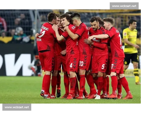 德甲:勒沃库森主场战弗赖堡,格里马尔多、金特尔领衔出战 德甲:勒沃库森主场战弗赖堡,格里马尔多、金特尔领衔出战