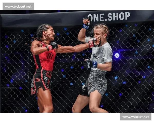 终结机器冲顶!阿瓦兹别克 8 战 7 胜 6 降服,11 月 8 日决战 ONE 巅峰 37 终结机器冲顶!阿瓦兹别克 8 战 7 胜 6 降服,11 月 8 日决战 ONE 巅峰 37